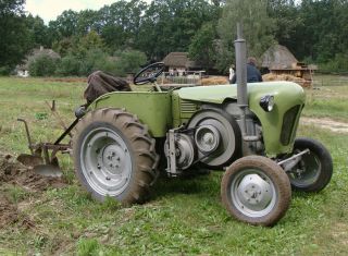 Ciągnik SAM